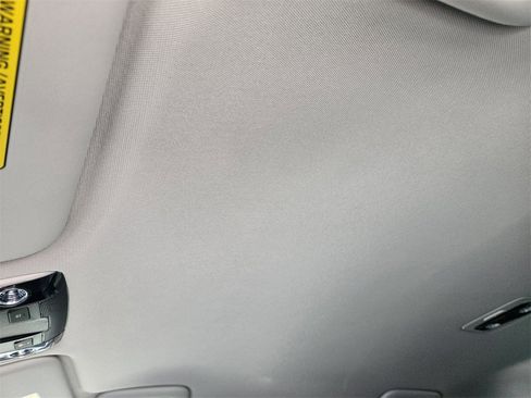 New 2025 Kia EV6 Wind image 18