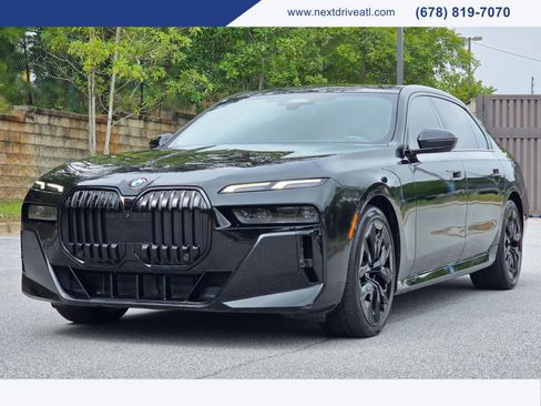 Used 2023 BMW 740i w/ Parking Assistance Package RWD image 1