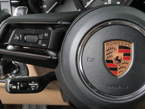 Certified 2026 Porsche Macan Turbo AWD/4WD image 10