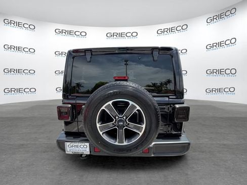 Used 2023 Jeep Wrangler Unlimited Sahara w/ Cold Weather Group AWD/4WD image 10