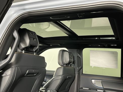 New 2026 Ford Expedition Tremor image 15