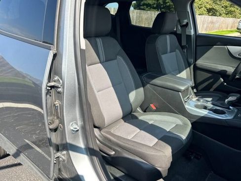 Used 2024 Chevrolet Blazer LT w/ Convenience Package FWD image 9