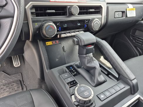 New 2026 Toyota 4Runner TRD Sport Premium AWD/4WD image 12