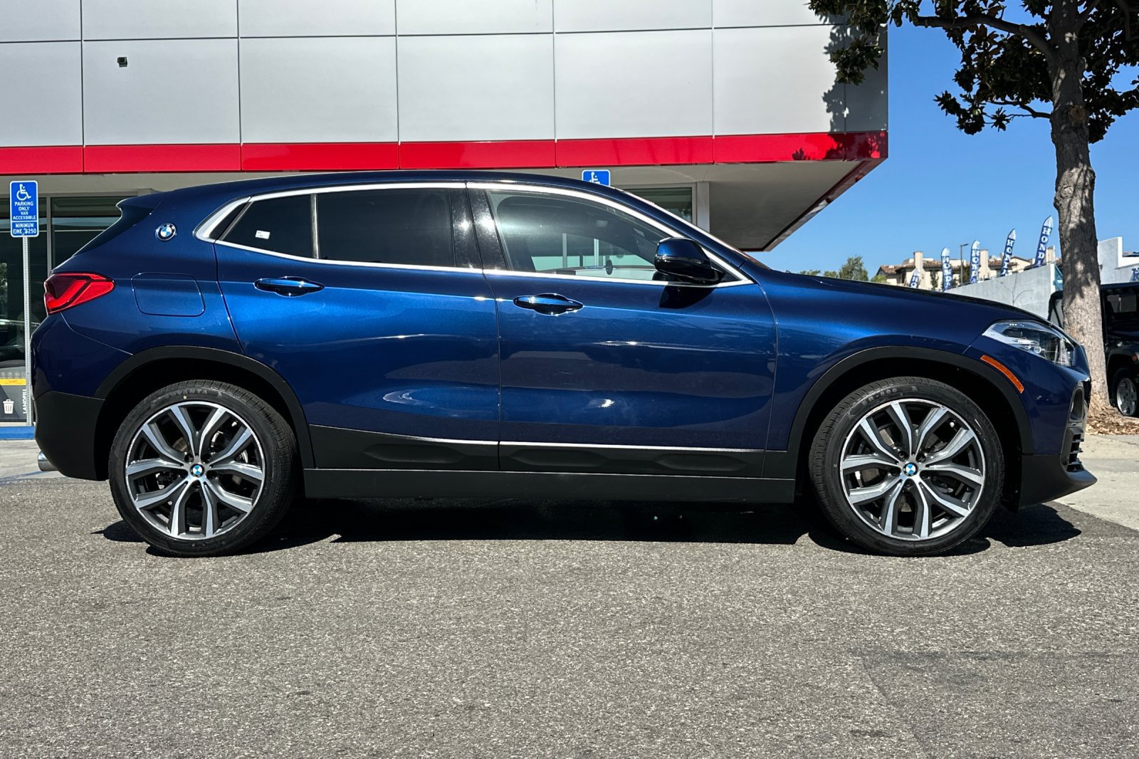 Used 2020 BMW X2 sDrive28i w/ Convenience Package FWD image 3