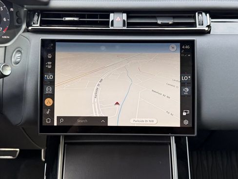 Certified 2026 Land Rover Range Rover Velar Dynamic SE AWD/4WD image 21