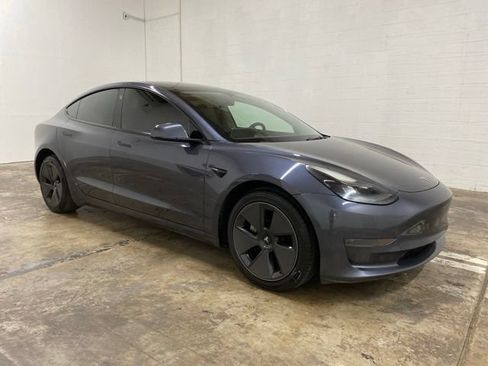 Used 2023 Tesla Model 3 Standard Range RWD image 7