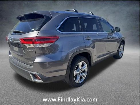 Used 2019 Toyota Highlander Limited image 4