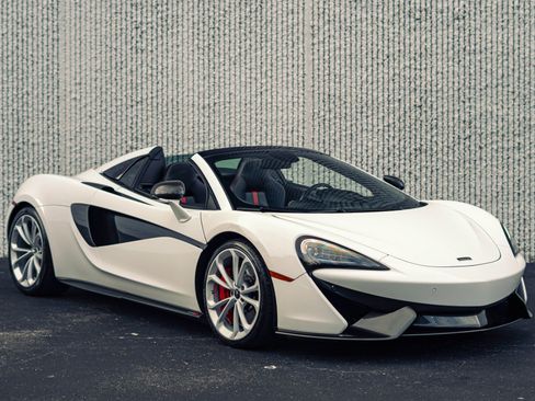 Used 2019 McLaren 570S Spider RWD image 26