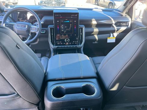 New 2026 GMC Yukon XL Elevation w/ LPO, Illumination Package image 19