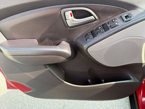 Used 2012 Hyundai Tucson GLS FWD image 12