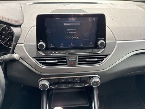 Used 2024 Nissan Altima 2.5 SR image 18