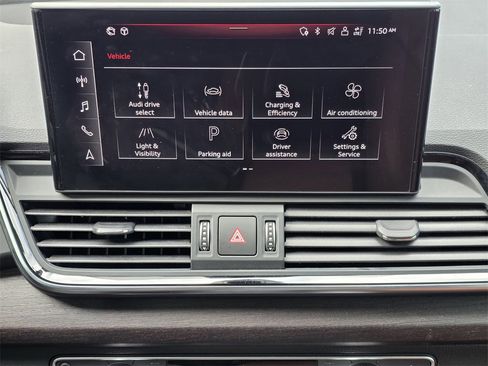 Used 2021 Audi Q5 e Premium Plus w/ Premium Plus Package image 12
