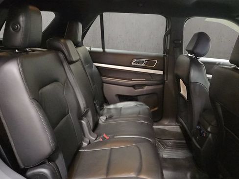 Certified 2017 Ford Explorer XLT w/ Equipment Group 202A AWD/4WD image 20