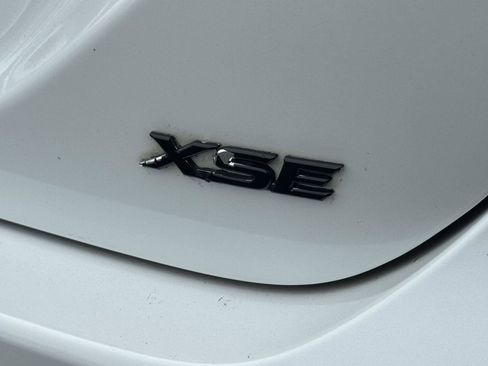 Used 2023 Toyota Camry XSE image 10