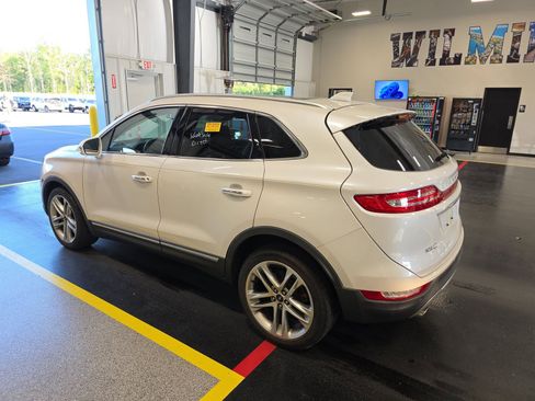Used 2019 Lincoln MKC Reserve w/ MKC Climate Package image 7