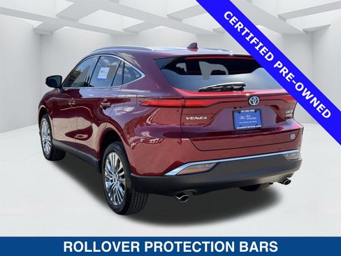 Used 2022 Toyota Venza Limited image 6
