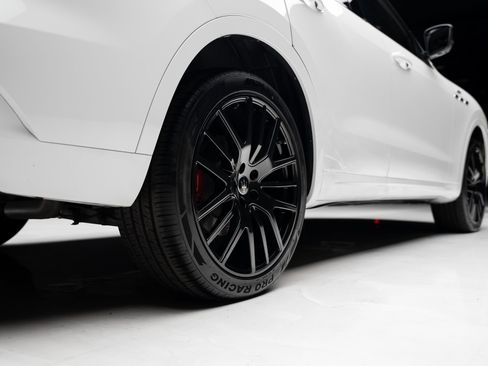 Used 2022 Maserati Levante GT AWD/4WD image 82