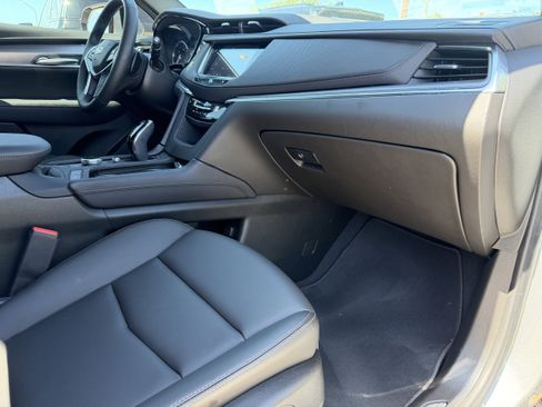 New 2026 Cadillac XT5 Luxury AWD/4WD image 11