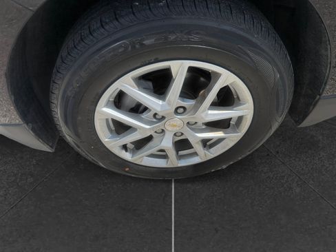 Used 2023 Chevrolet Equinox LS w/ LS Convenience Package FWD image 8