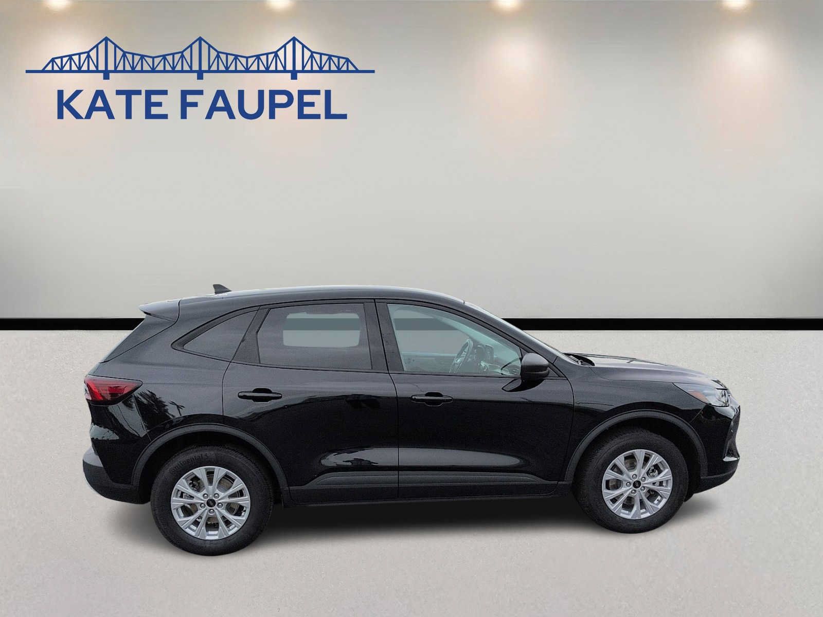 Used 2025 Ford Escape Active AWD/4WD image 8