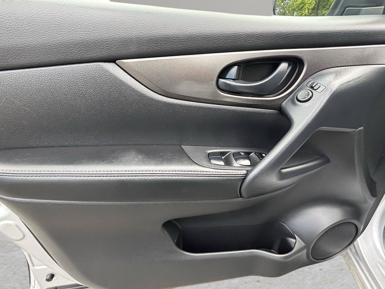 Used 2021 Nissan Rogue Sport S AWD/4WD image 10