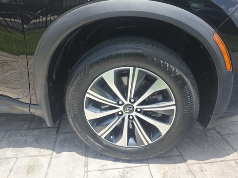 Used 2023 INFINITI QX60 Pure FWD image 3