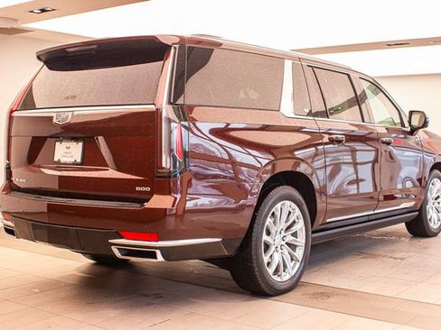 Used 2023 Cadillac Escalade ESV Premium Luxury Platinum w/ LPO, Radiant Package image 6