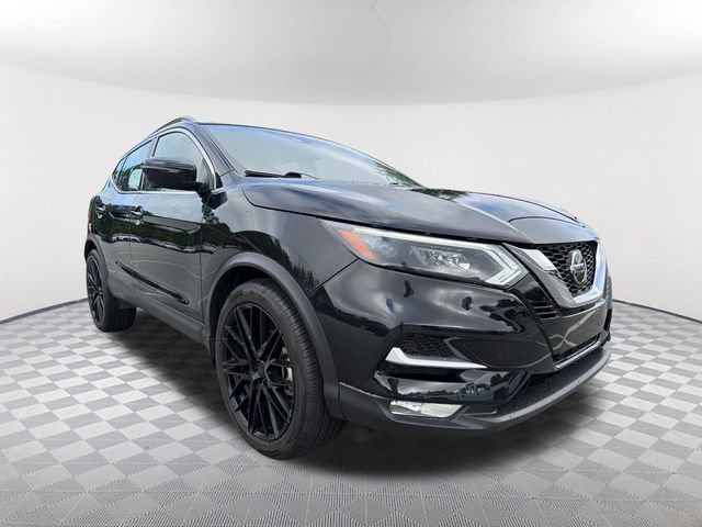 Used 2022 Nissan Rogue Sport SL w/ Premium Package FWD image 3