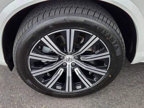 Used 2023 Volvo XC90 B6 Plus w/ Protection Package Premier AWD/4WD image 4