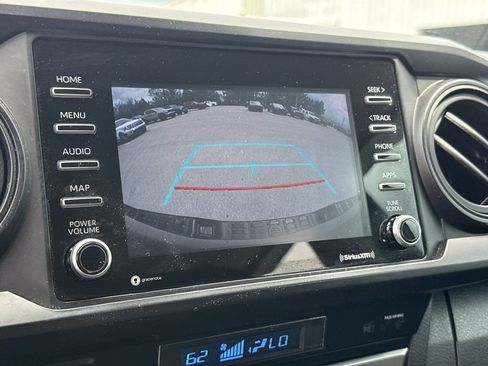Used 2021 Toyota Tacoma SR AWD/4WD image 18