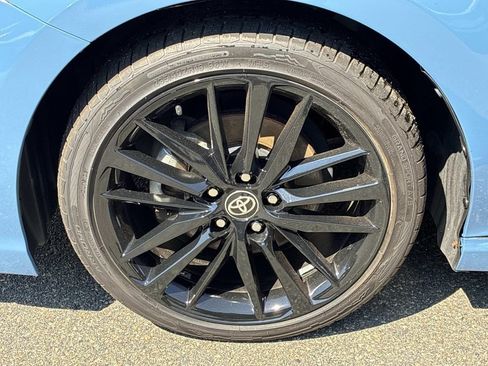 Used 2024 Toyota Camry XSE FWD image 12