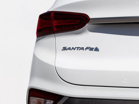 Used 2019 Hyundai Santa Fe Limited FWD image 16