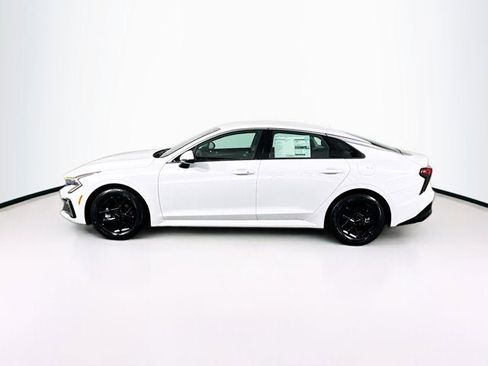 New 2025 Kia K5 LXS image 8