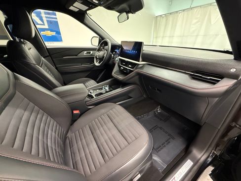 Used 2026 Ford Explorer ST-Line AWD/4WD image 8