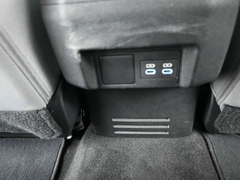 Used 2024 Toyota Tacoma TRD Off-Road image 30