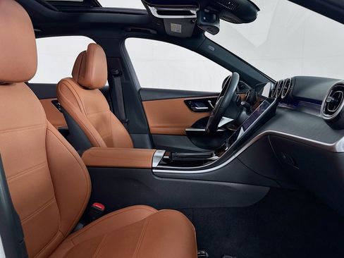 Used 2024 Mercedes-Benz C 300 Sedan image 7