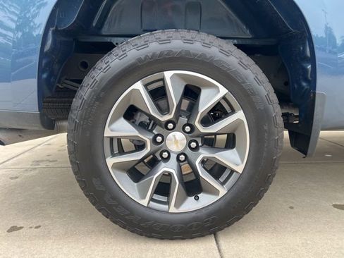 Used 2024 Chevrolet Silverado 1500 LT AWD/4WD image 4