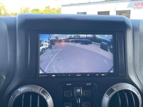 Used 2014 Jeep Wrangler Unlimited Sport w/ Quick Order Package 24S AWD/4WD image 28