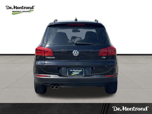 Used 2017 Volkswagen Tiguan S image 5