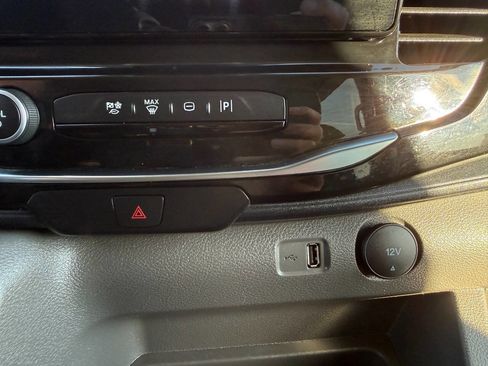 Used 2023 Ford Transit 350 XLT image 36