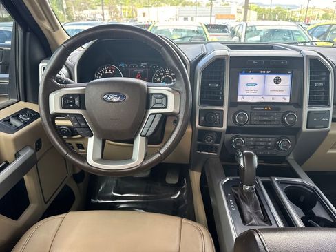 Used 2019 Ford F150 Lariat w/ Equipment Group 501A Mid AWD/4WD image 33