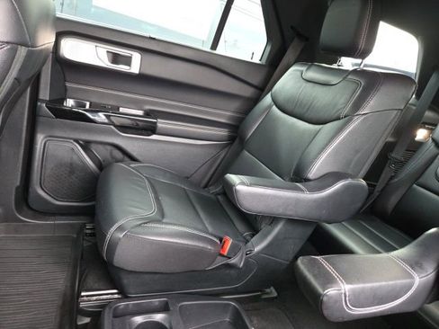 Used 2021 Ford Explorer ST w/ Equipment Group 401A image 23