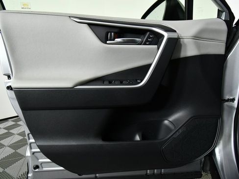 New 2025 Toyota RAV4 Limited image 21