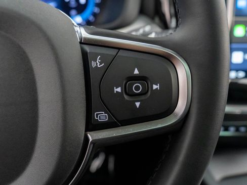 Used 2025 Volvo XC60 B5 Core w/ Protection Package Premier image 21