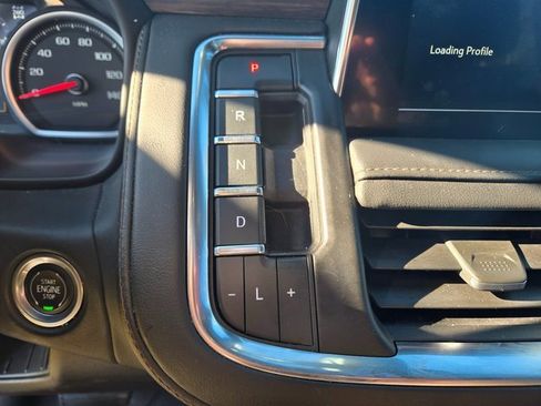 Used 2021 Chevrolet Tahoe High Country w/ Premium Package image 11