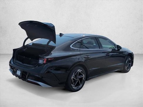 New 2026 Hyundai Sonata SEL image 2