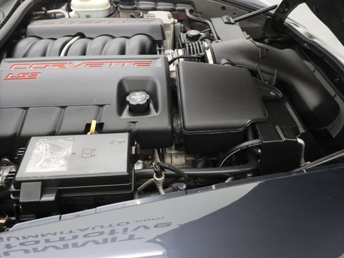 Used 2009 Chevrolet Corvette Coupe w/ Preferred Equipment Group RWD image 16