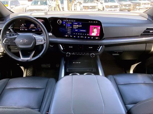 Used 2025 Chevrolet Tahoe Z71 image 16