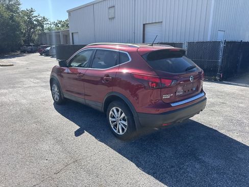 Used 2019 Nissan Rogue Sport SV w/ Technology Package image 4