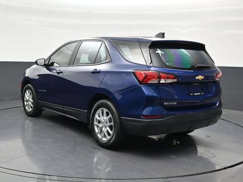 Used 2023 Chevrolet Equinox LS FWD image 3